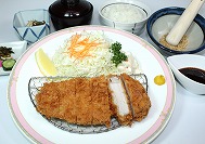 とんかつ定食　16５0円